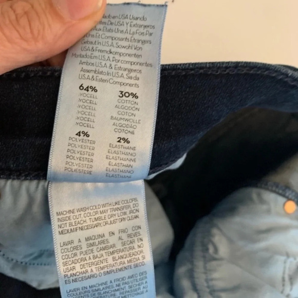 Mother - Stunner Zip Ankle
Fray color is called a trip down memory lane. Size 25 - Picture 9 of 14